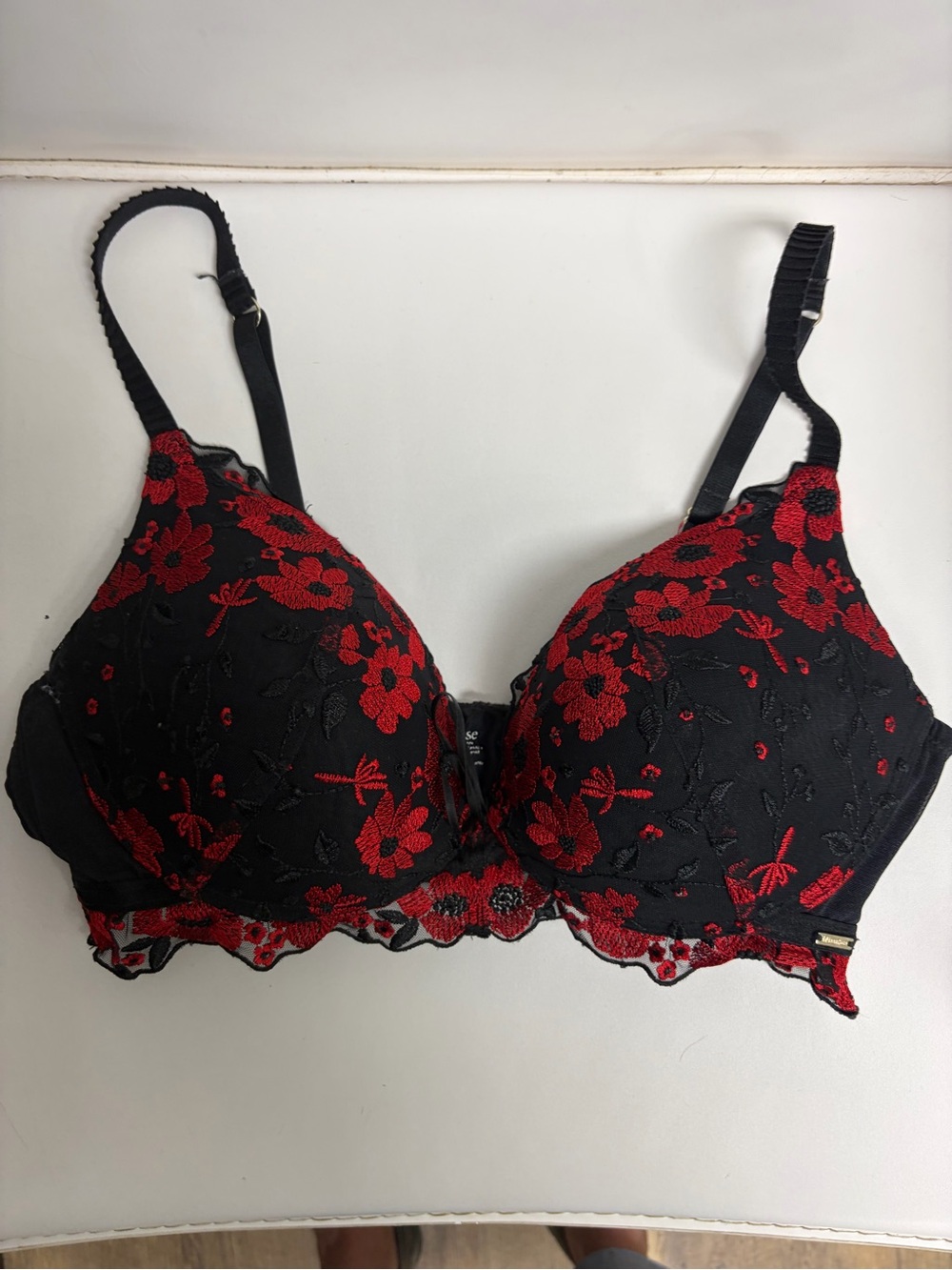 La Vie En Rose Black Bra with Red Floral Embroidery
